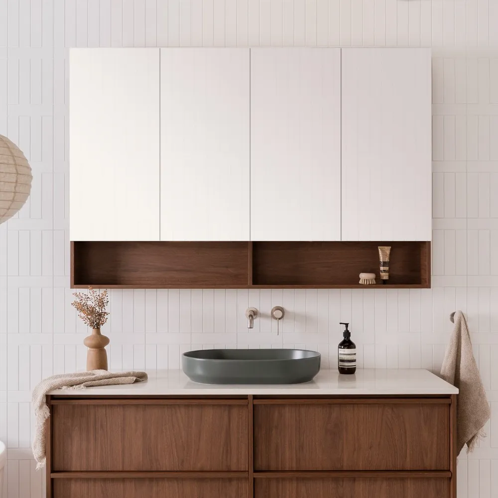 Eli Mirrored Cabinet thumbnail 1