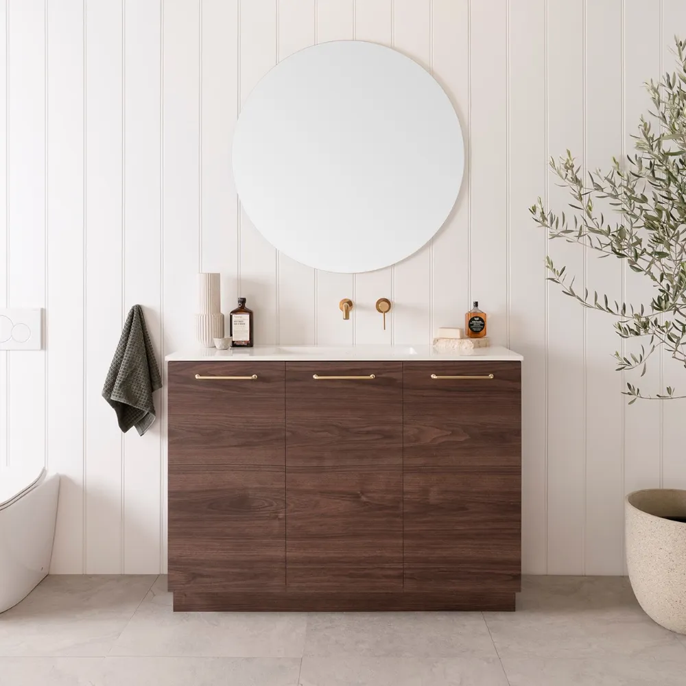 Glacier Ensuite, All-Door thumbnail 1