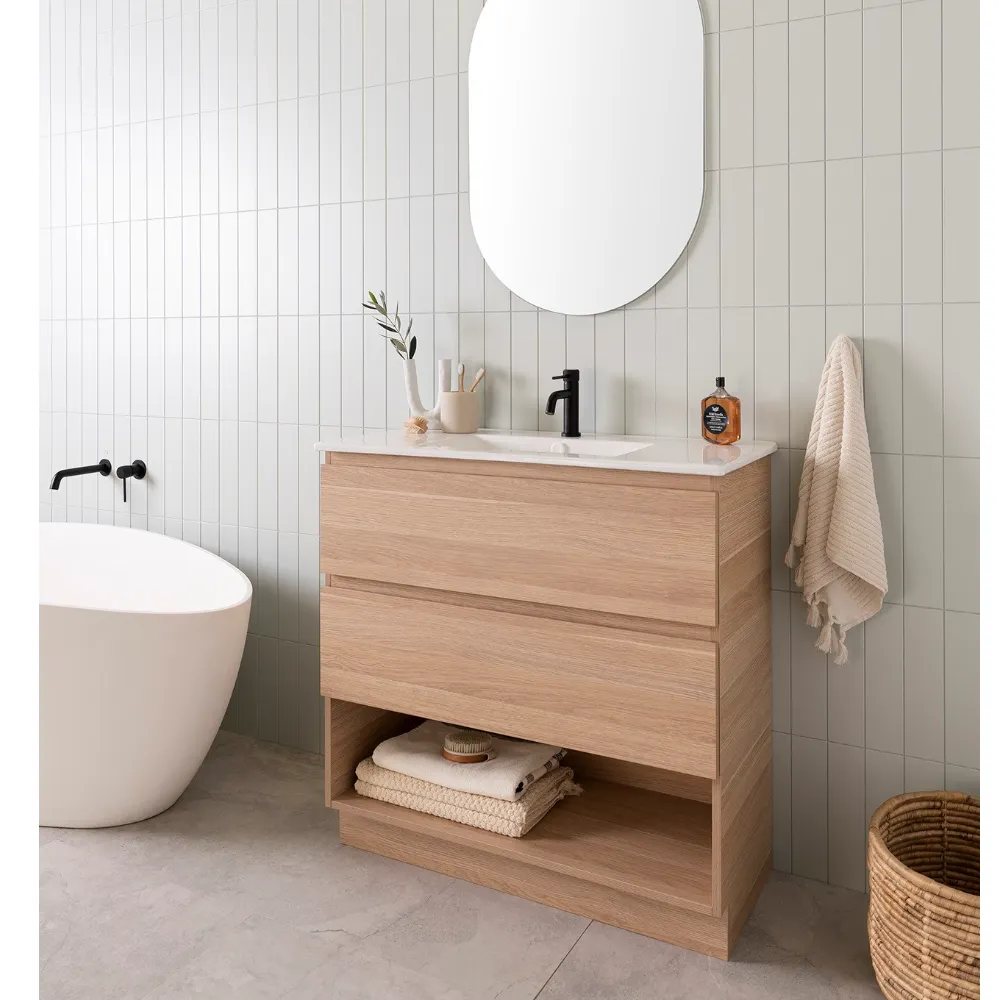 Glacier Ensuite, Shelf thumbnail 5