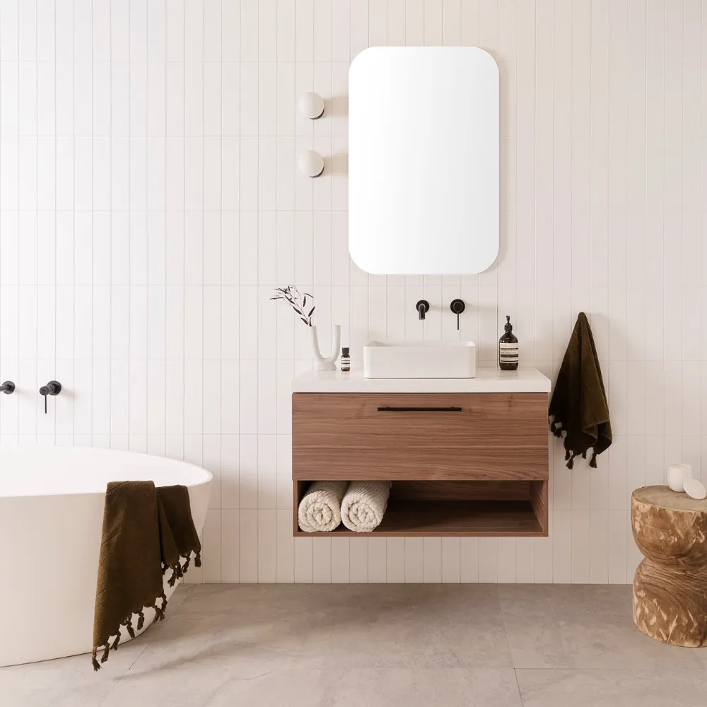 Glacier Ensuite, Shelf thumbnail 2