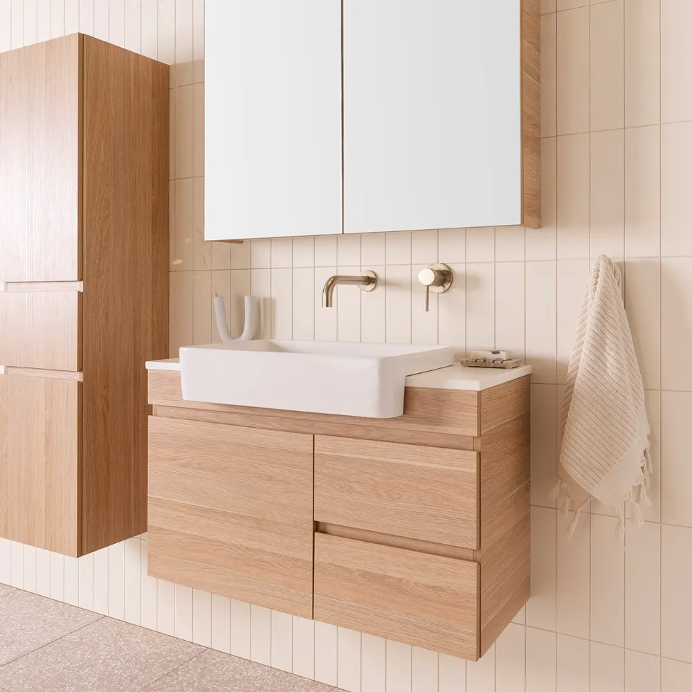 Glacier Semi-Recessed, Door & Drawer thumbnail 6