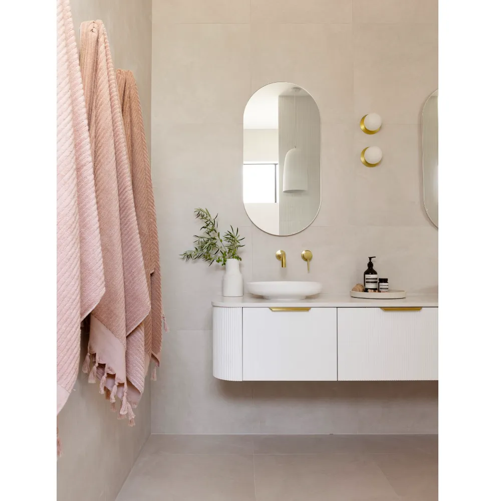 Pill Polished Edge Mirror thumbnail 11