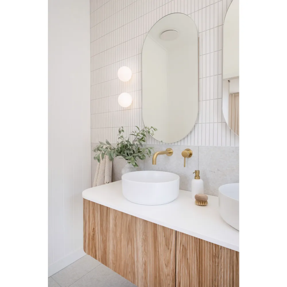 Pill Polished Edge Mirror thumbnail 13