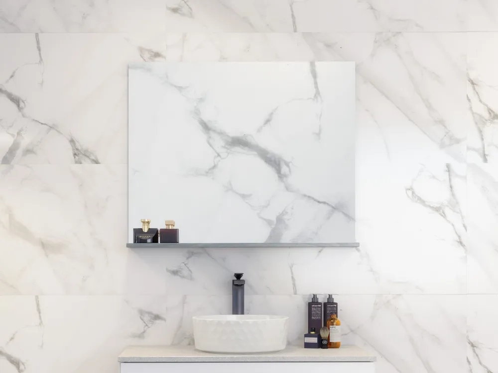 Essence Mirror thumbnail 6