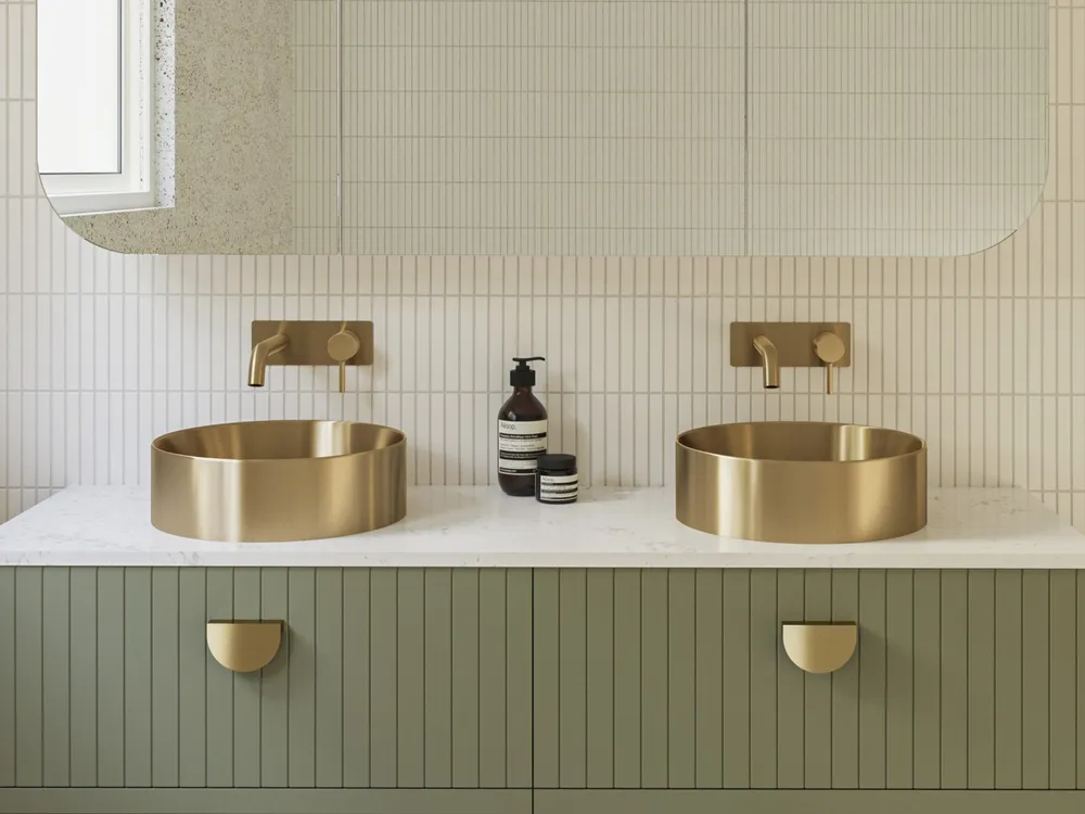 Luxe Basin Brushed Gold thumbnail 3