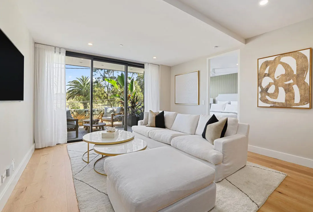 Beachside Living — photo 2